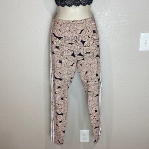 Adidas neo pink and black leggings.